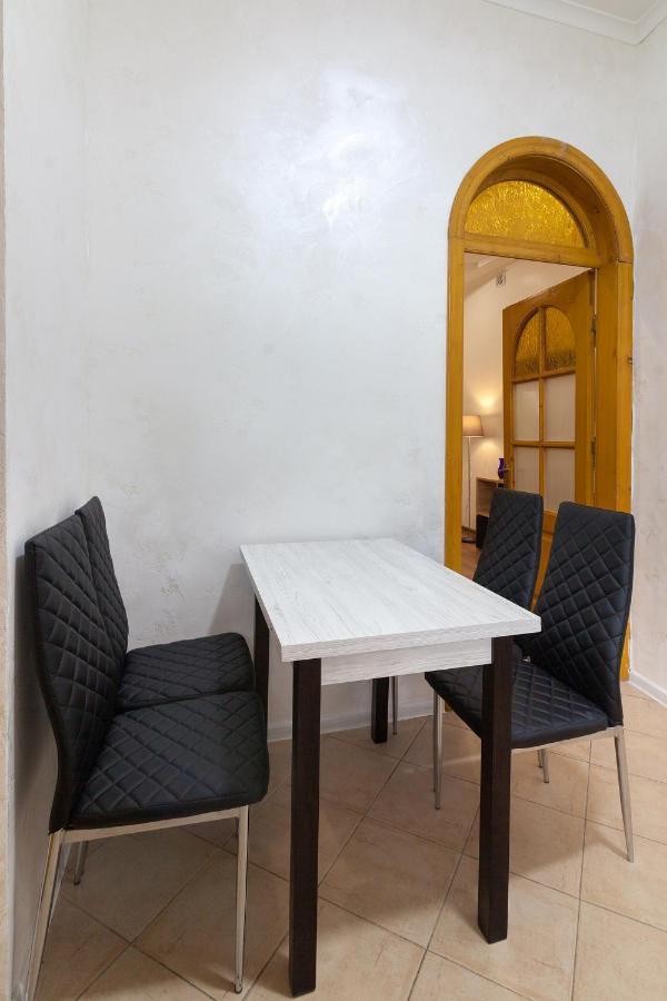 Leogrand Apartments Panteleimona Kulisha 27 리비프 외부 사진