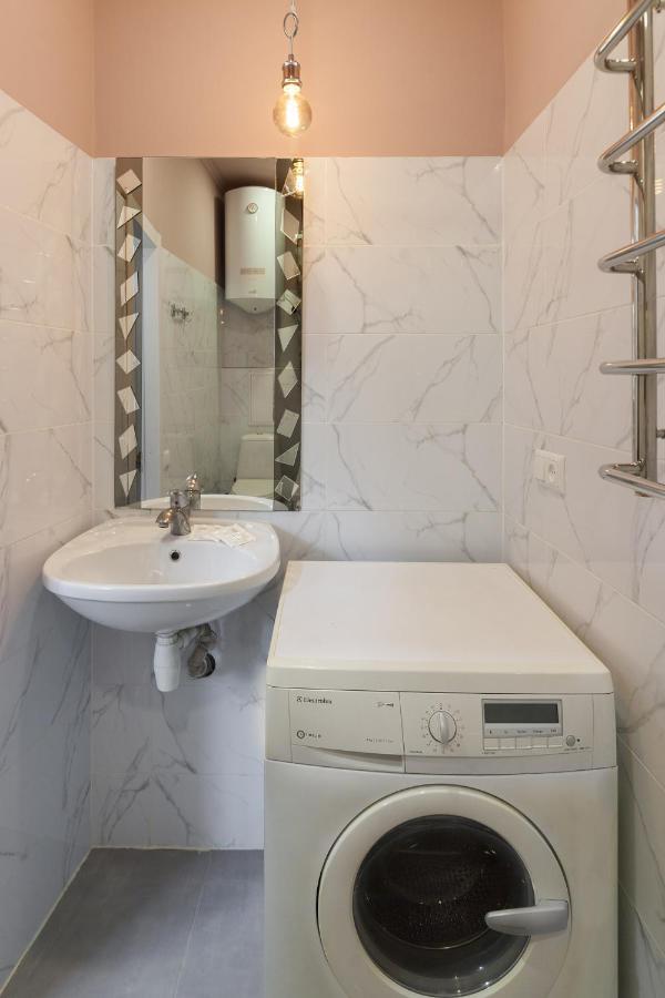 Leogrand Apartments Panteleimona Kulisha 27 리비프 외부 사진