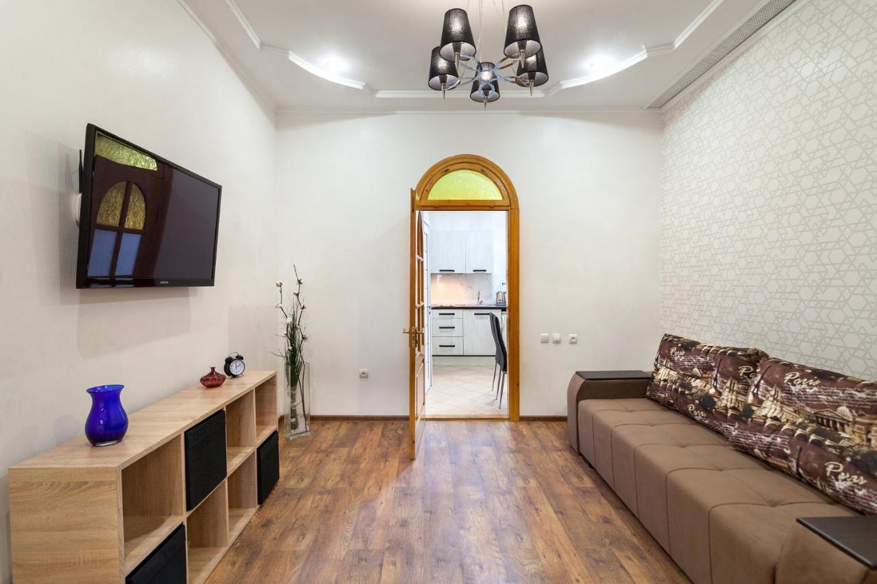 Leogrand Apartments Panteleimona Kulisha 27 리비프 외부 사진